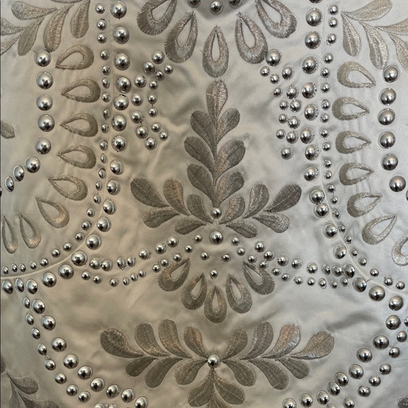 Tony Bowls White and Silver Embellished Dress - Picture 2 of 7